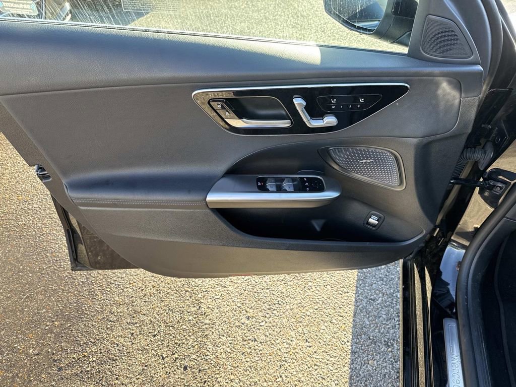 Used 2025 Mercedes-Benz C 300 Sedan image 19