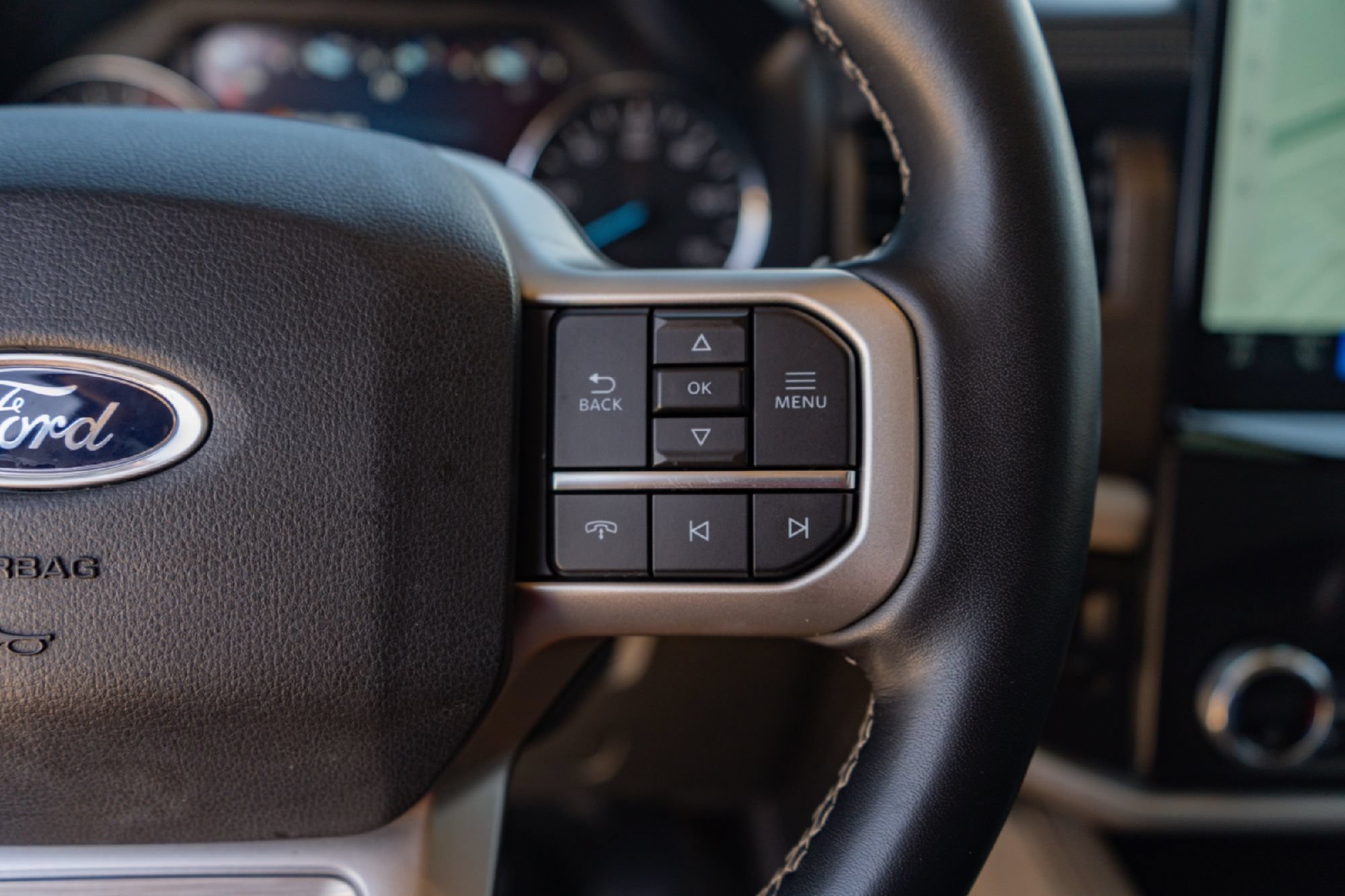 Used 2022 Ford Expedition Limited RWD image 12