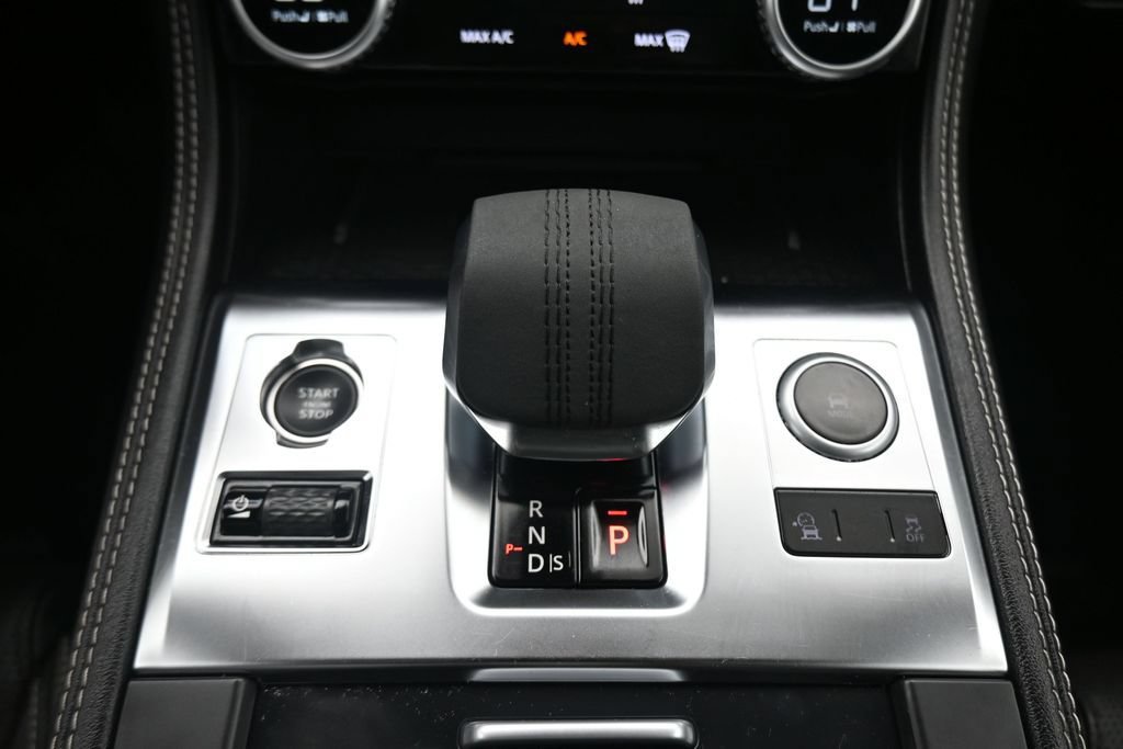 Used 2024 Jaguar F-PACE R-Dynamic S AWD/4WD image 22