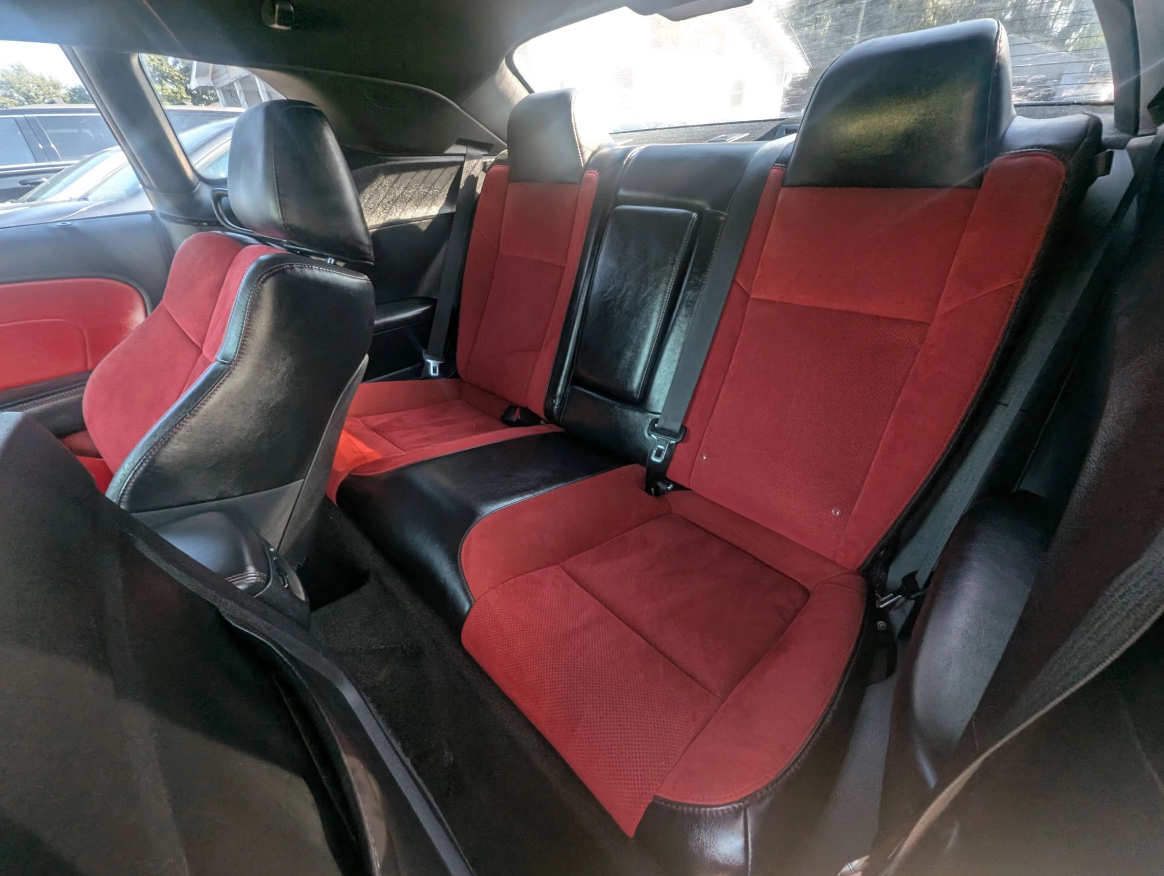 Used 2019 Dodge Challenger R/T w/ Plus Package RWD image 29