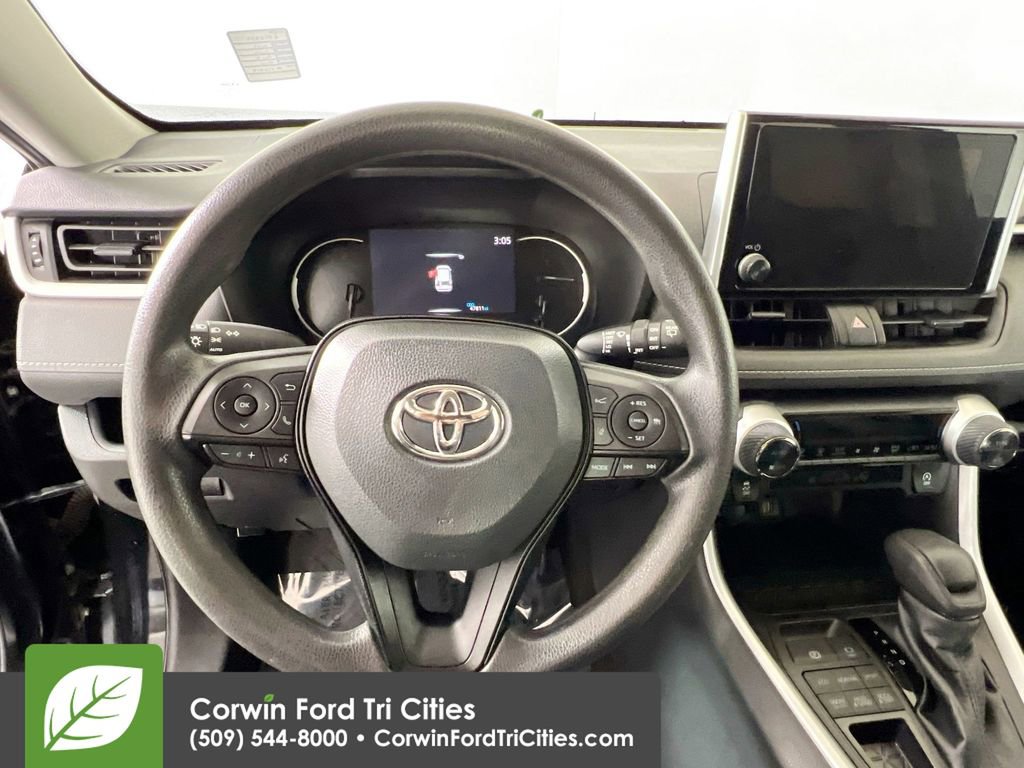 Used 2023 Toyota RAV4 XLE image 8