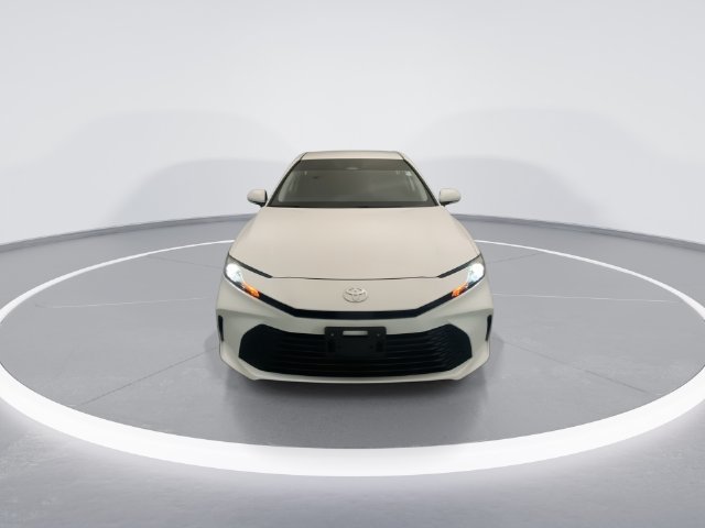 Used 2025 Toyota Camry LE w/ Convenience Package FWD image 9