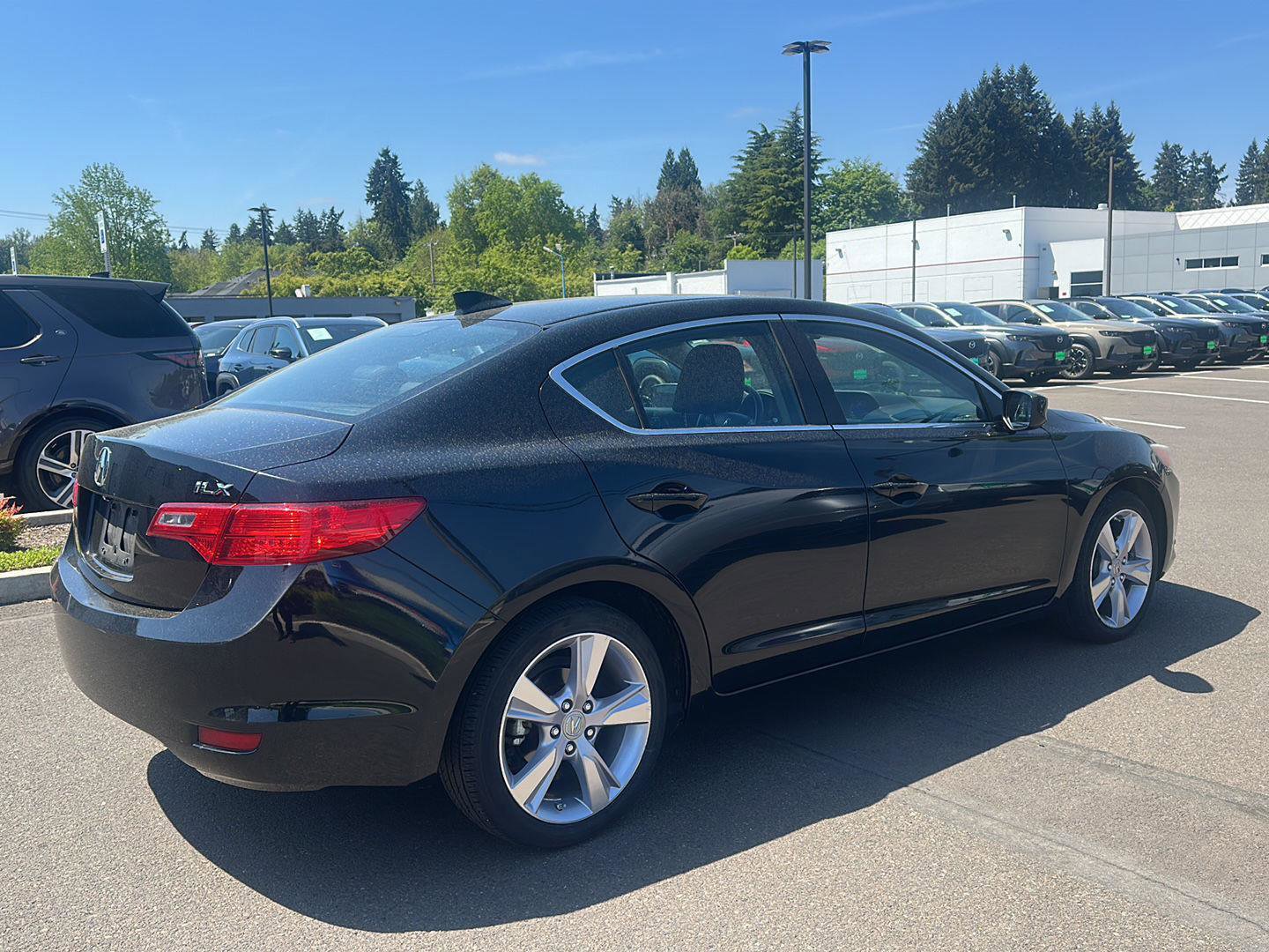 Used 2014 Acura ILX w/ Premium Package FWD image 4
