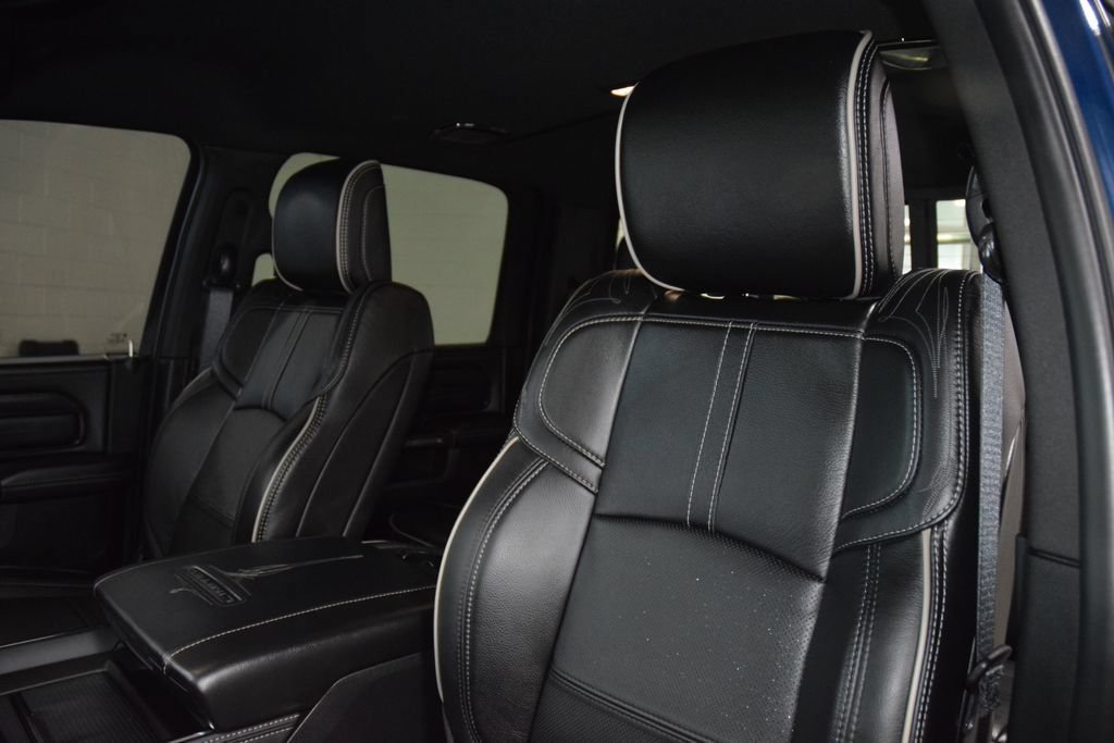 Used 2024 RAM 5500 4x4 Crew Cab image 39