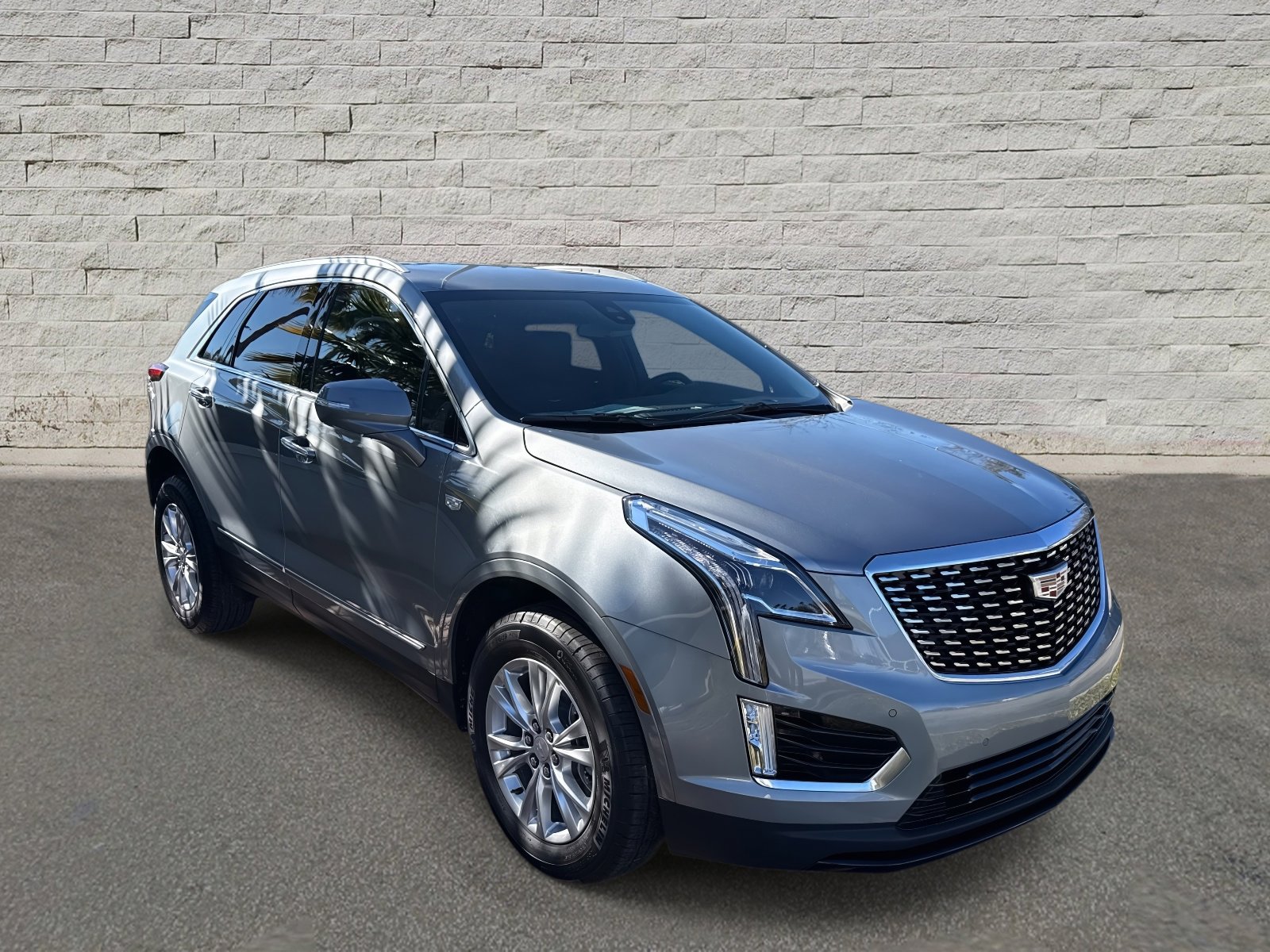 New 2026 Cadillac XT5 Luxury w/ LPO, Floor Liner Package image 3