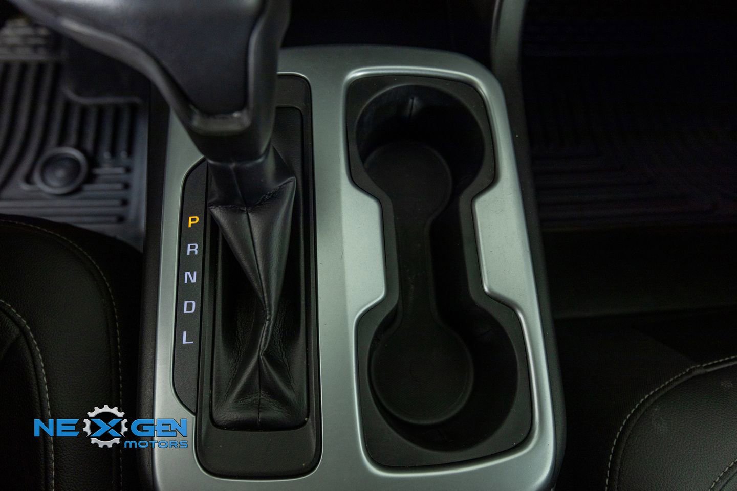 Used 2020 Chevrolet Colorado ZR2 w/ ZR2 Midnight Special Edition image 24