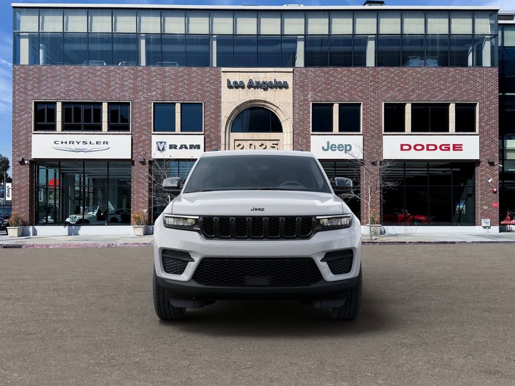 New 2025 Jeep Grand Cherokee Altitude image 6