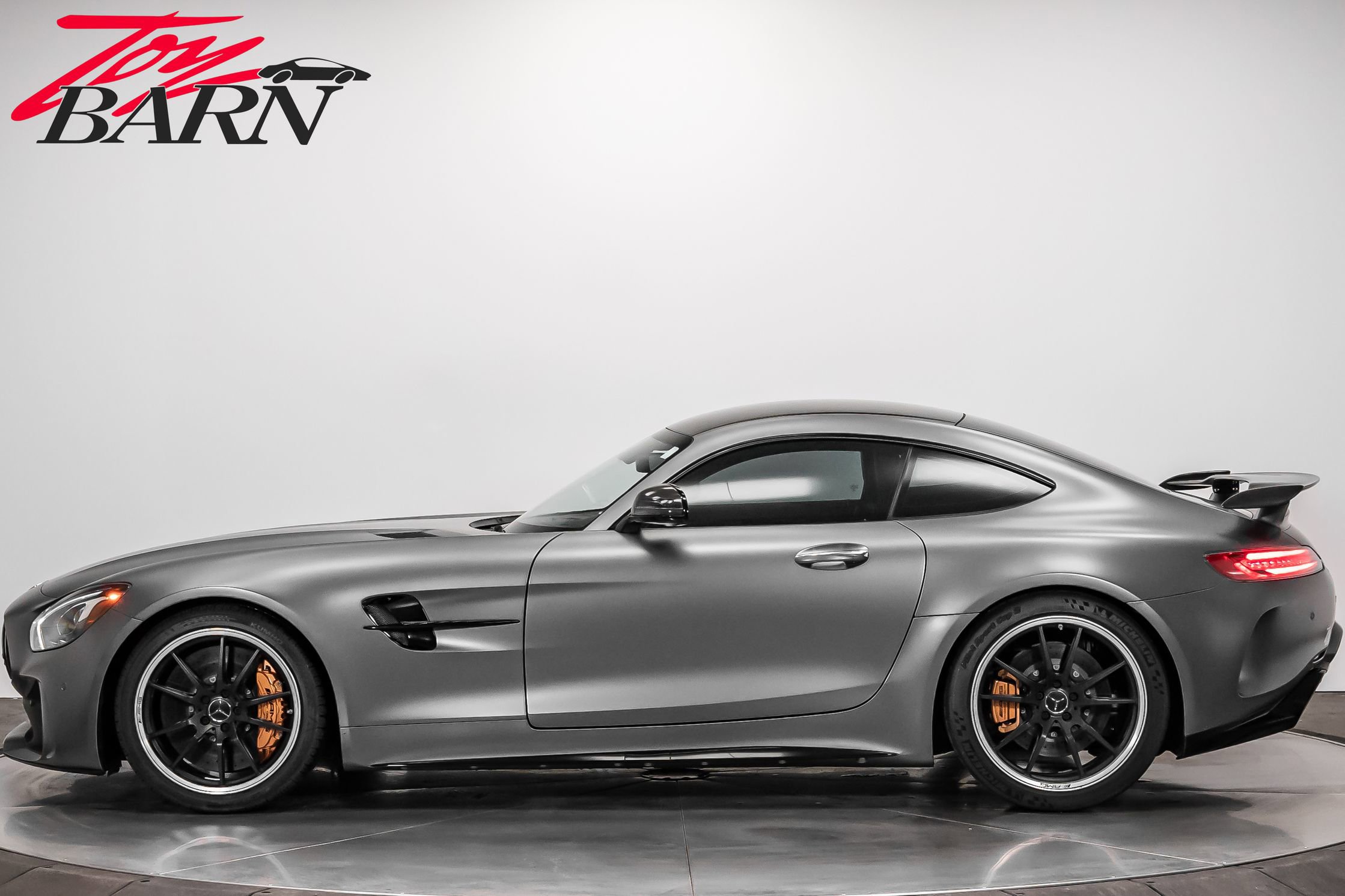 Used 2018 Mercedes-Benz AMG GT R video 2