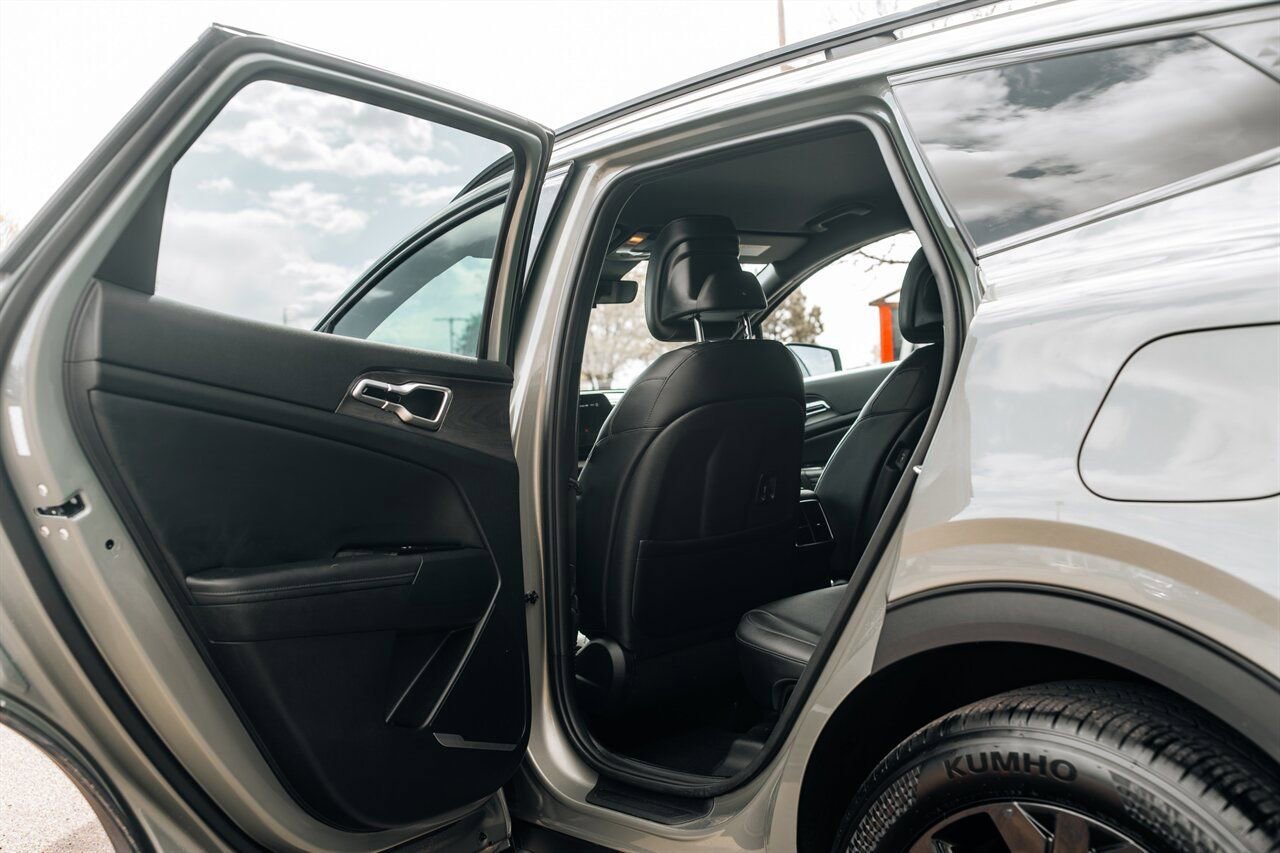 Used 2025 Kia Sportage X-Line image 32