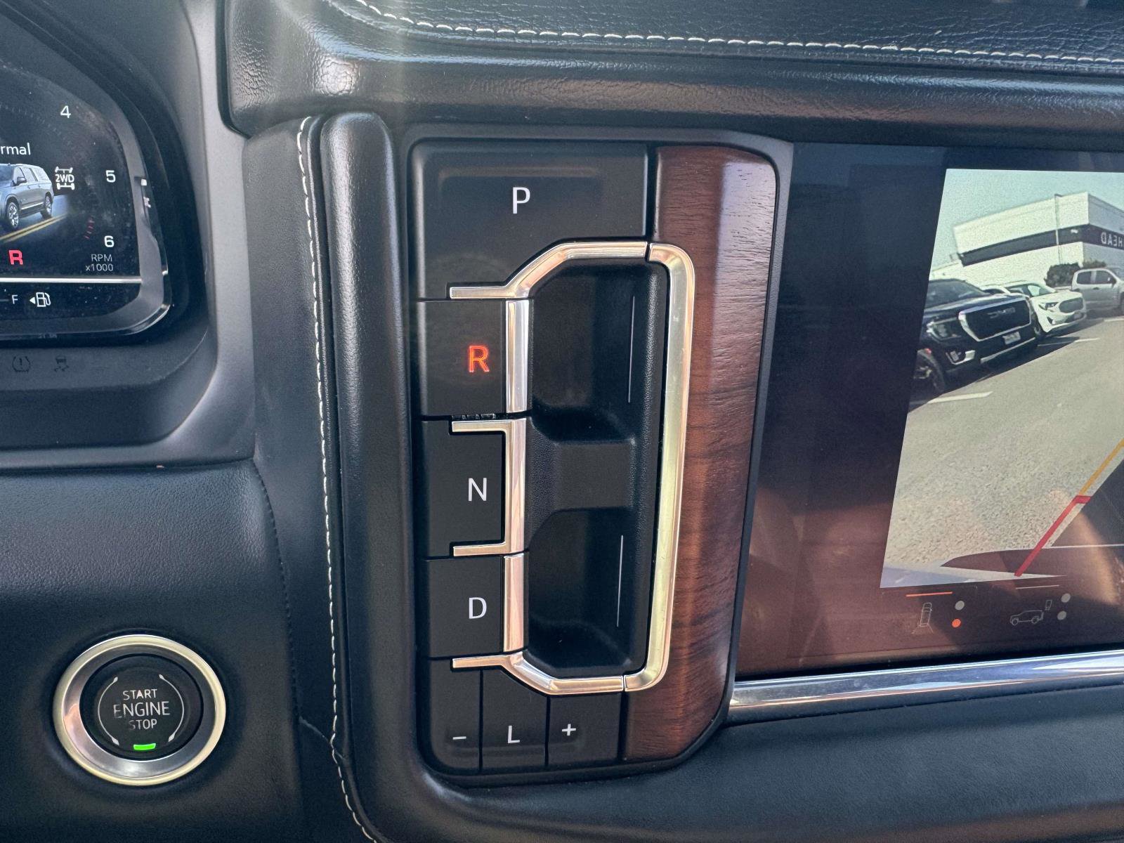 Used 2023 GMC Yukon XL Denali Ultimate AWD/4WD image 35