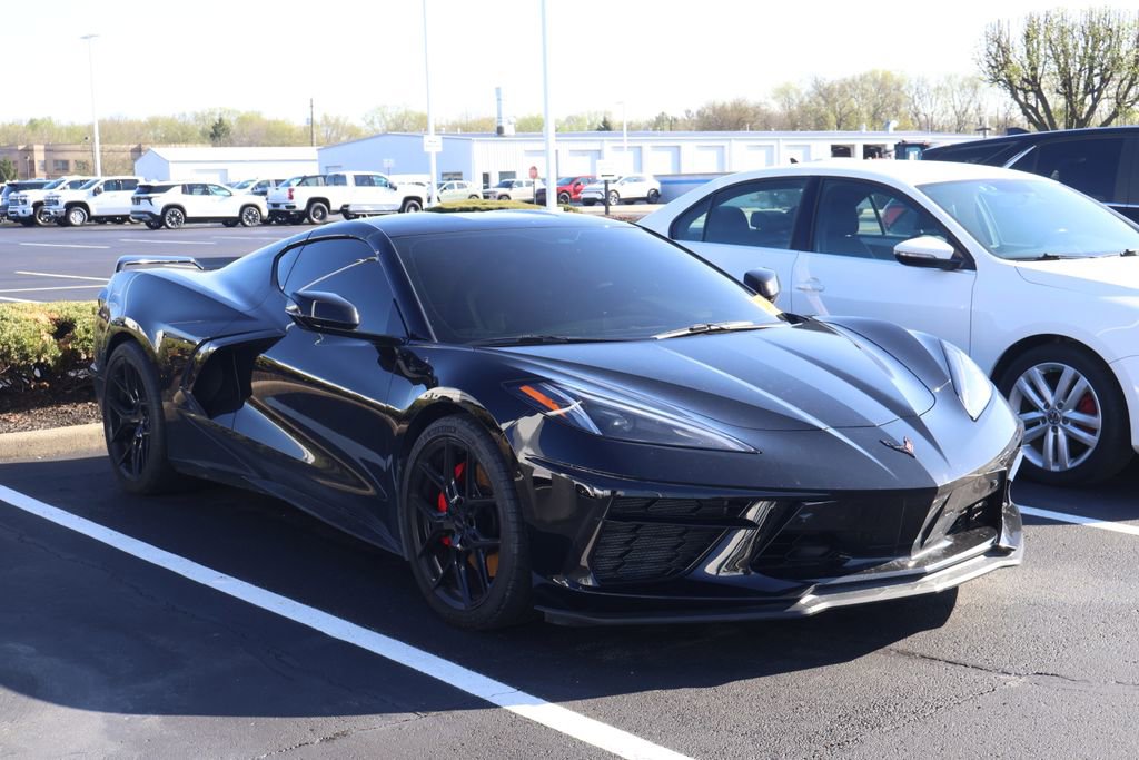 Used 2022 Chevrolet Corvette Stingray Premium Cpe w/ Z51 Performance Package image 3