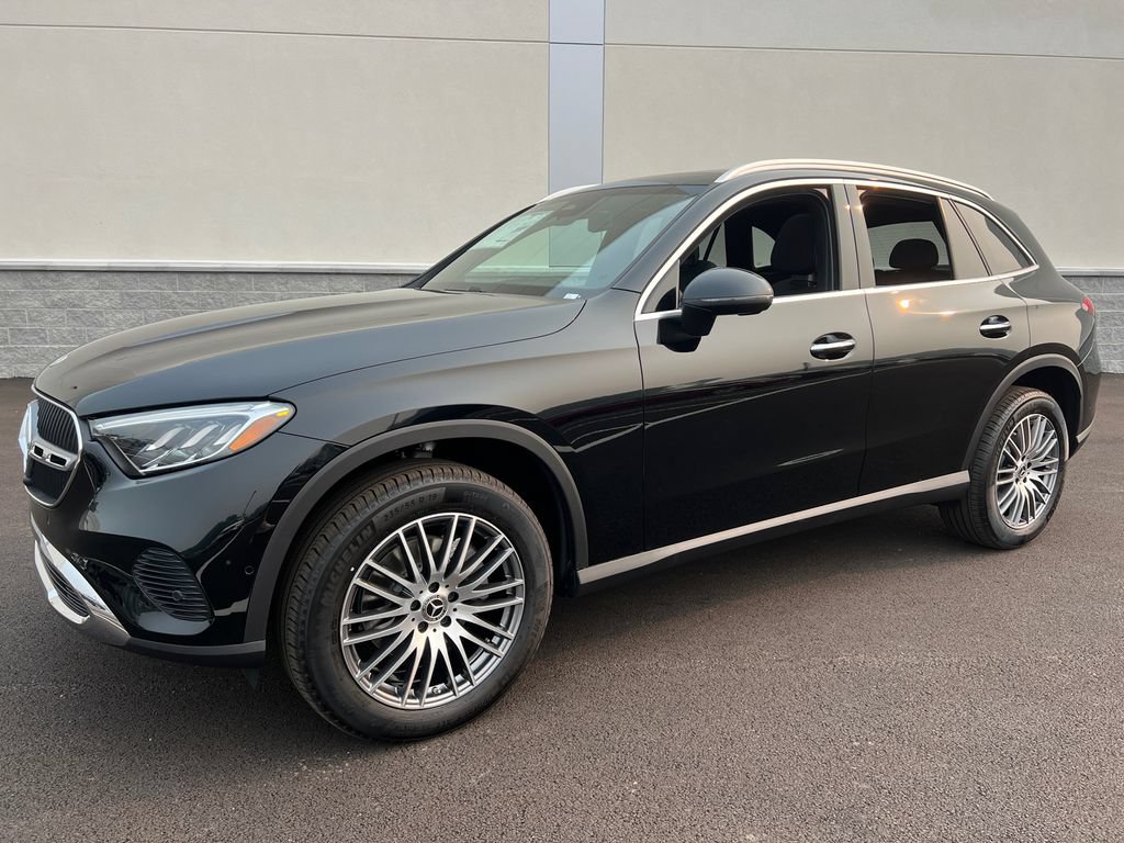 New 2026 Mercedes-Benz GLC 300 4MATIC image 1