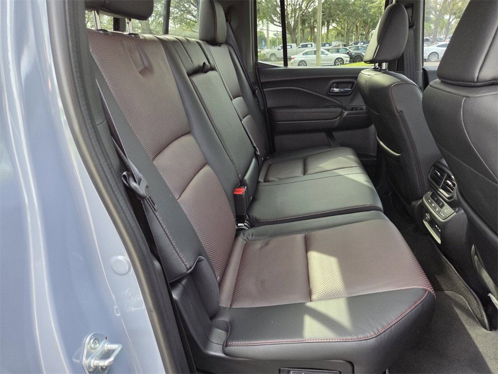 Used 2025 Honda Ridgeline Black Edition image 24