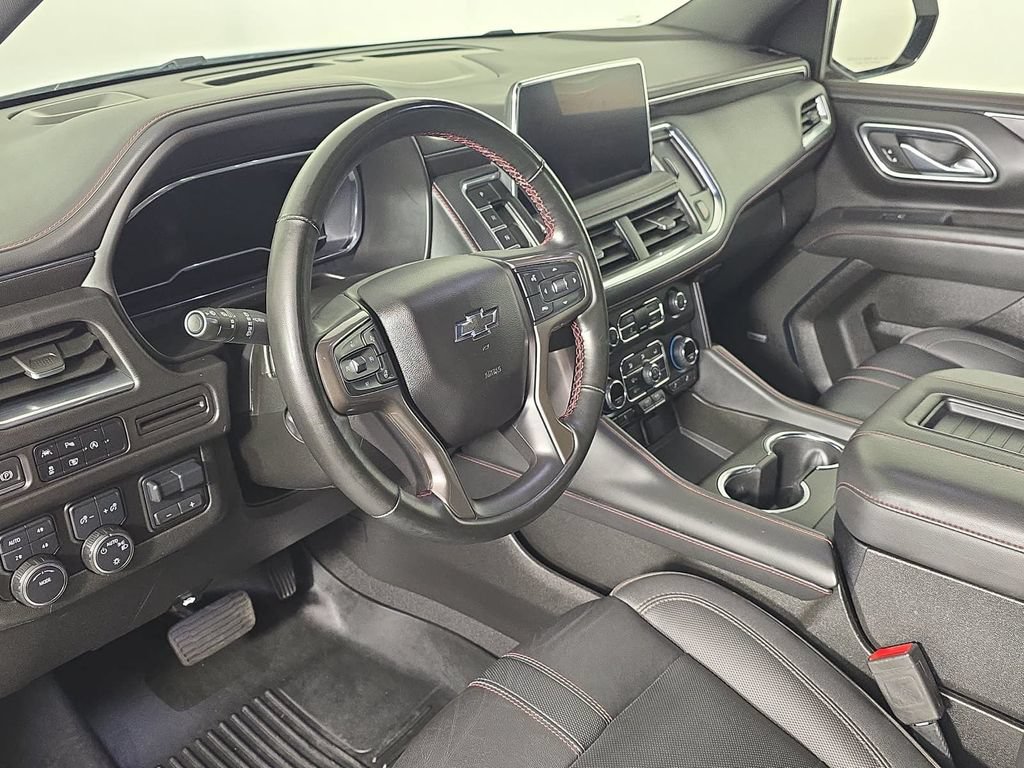 Used 2023 Chevrolet Suburban RST w/ Luxury Package AWD/4WD image 12