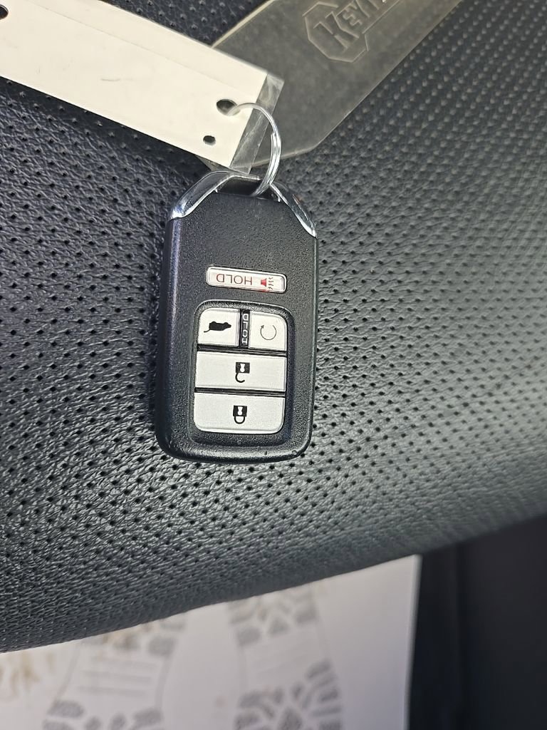 Used 2022 Honda Pilot Elite image 34