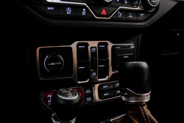 Used 2025 Jeep Gladiator Rubicon w/ Safety Group AWD/4WD image 82