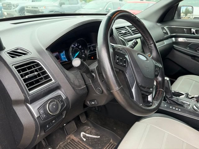 Used 2016 Ford Explorer Sport w/ Equipment Group 401A AWD/4WD image 11