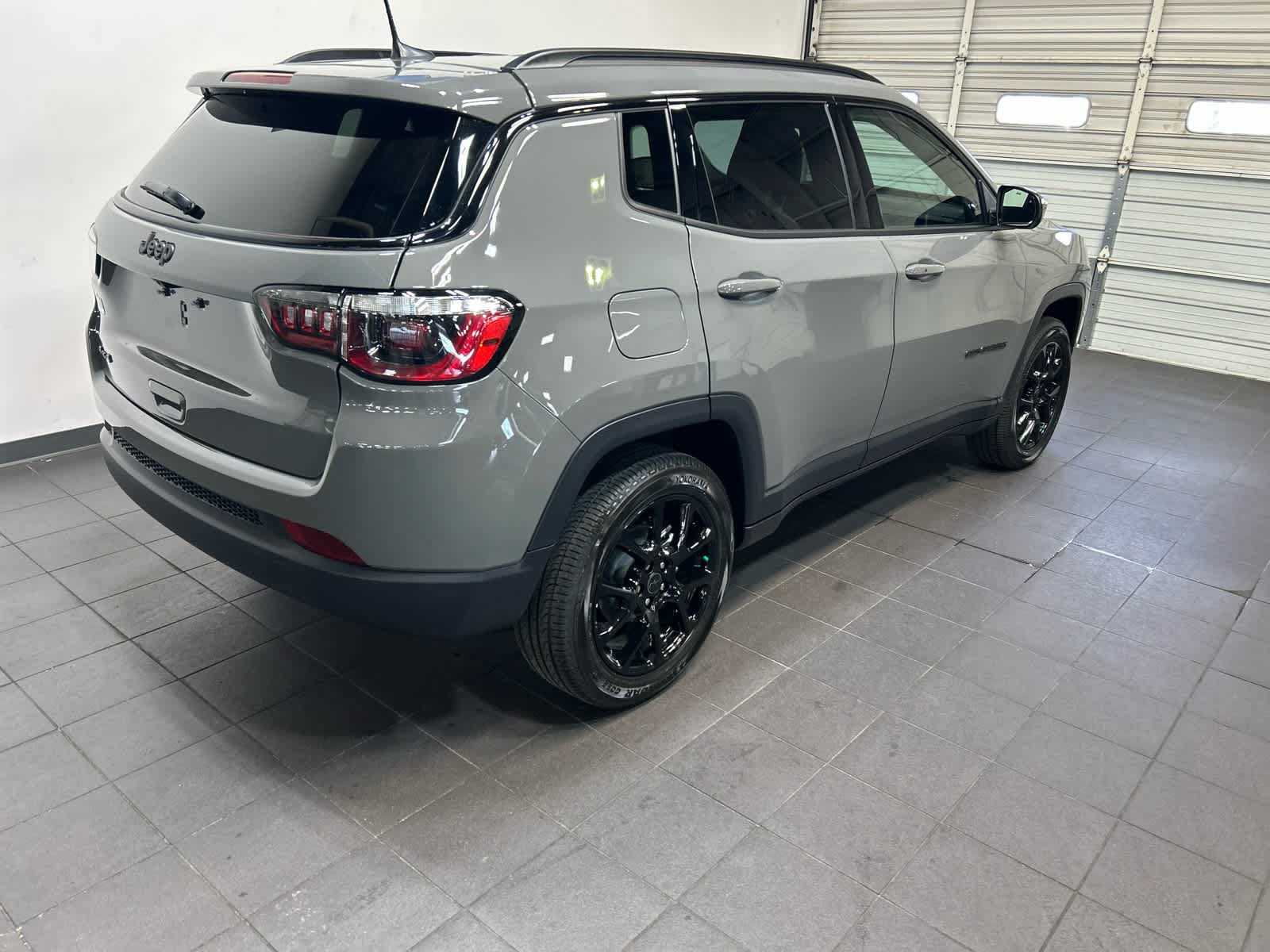 New 2026 Jeep Compass Latitude AWD/4WD image 3