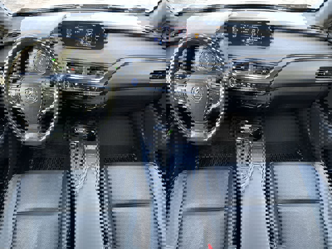 Used 2020 Lexus UX 250h w/ Premium Package image 24