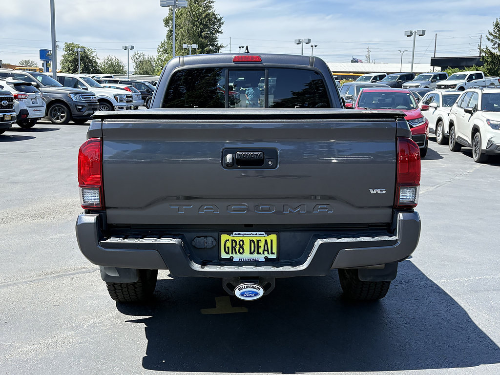 Used 2019 Toyota Tacoma TRD Sport AWD/4WD image 7