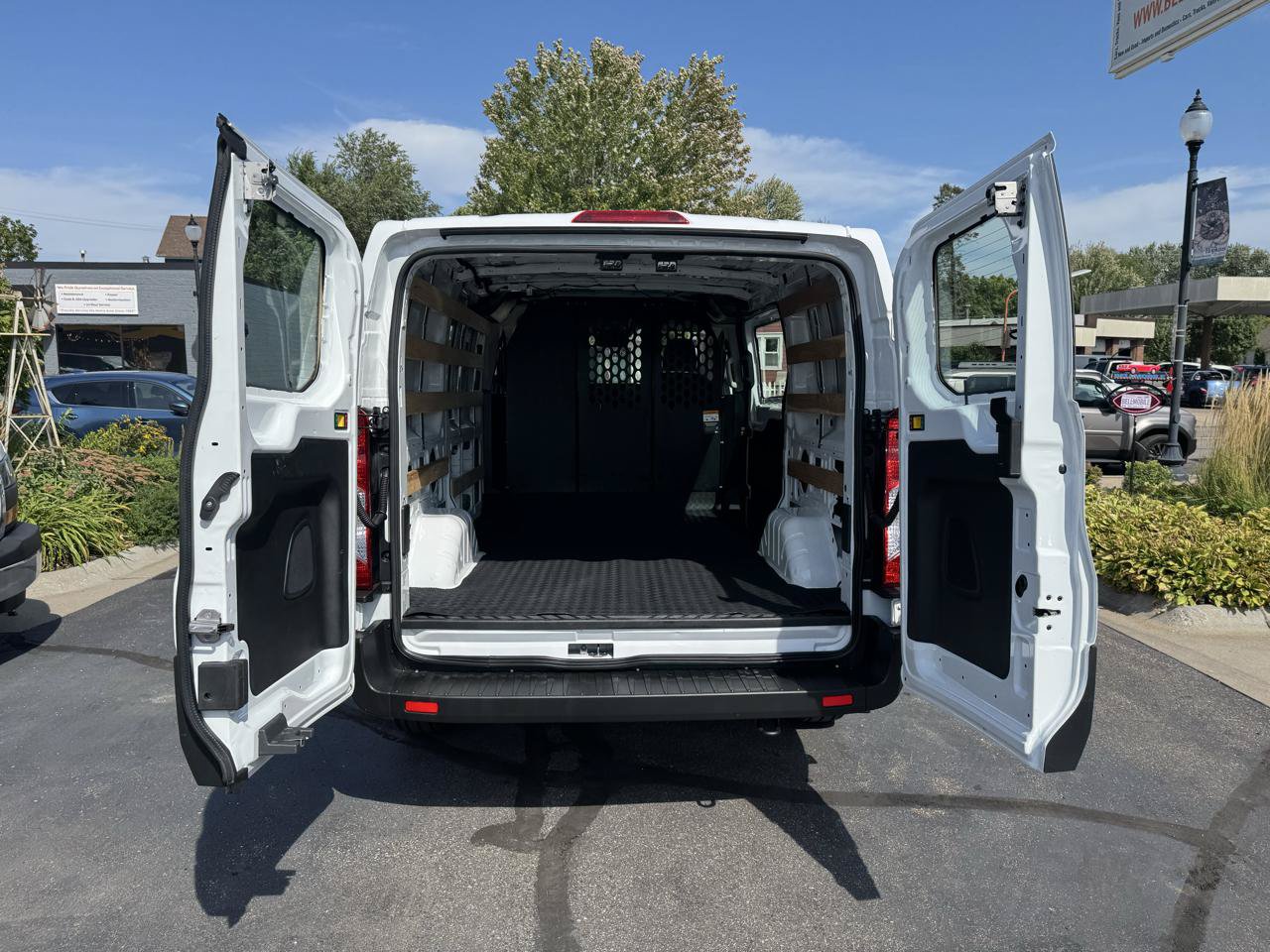 Used 2025 Ford Transit 250 Low Roof w/ Exterior Upgrade Package RWD image 11