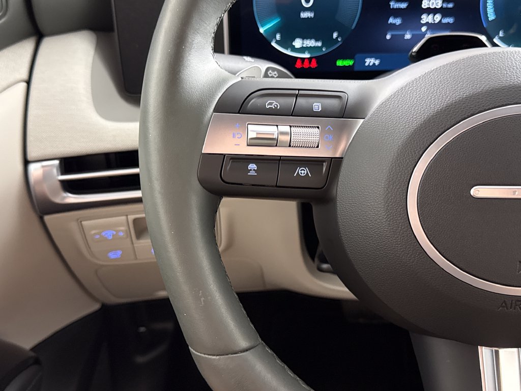 Certified 2026 Hyundai Tucson Limited AWD/4WD image 14