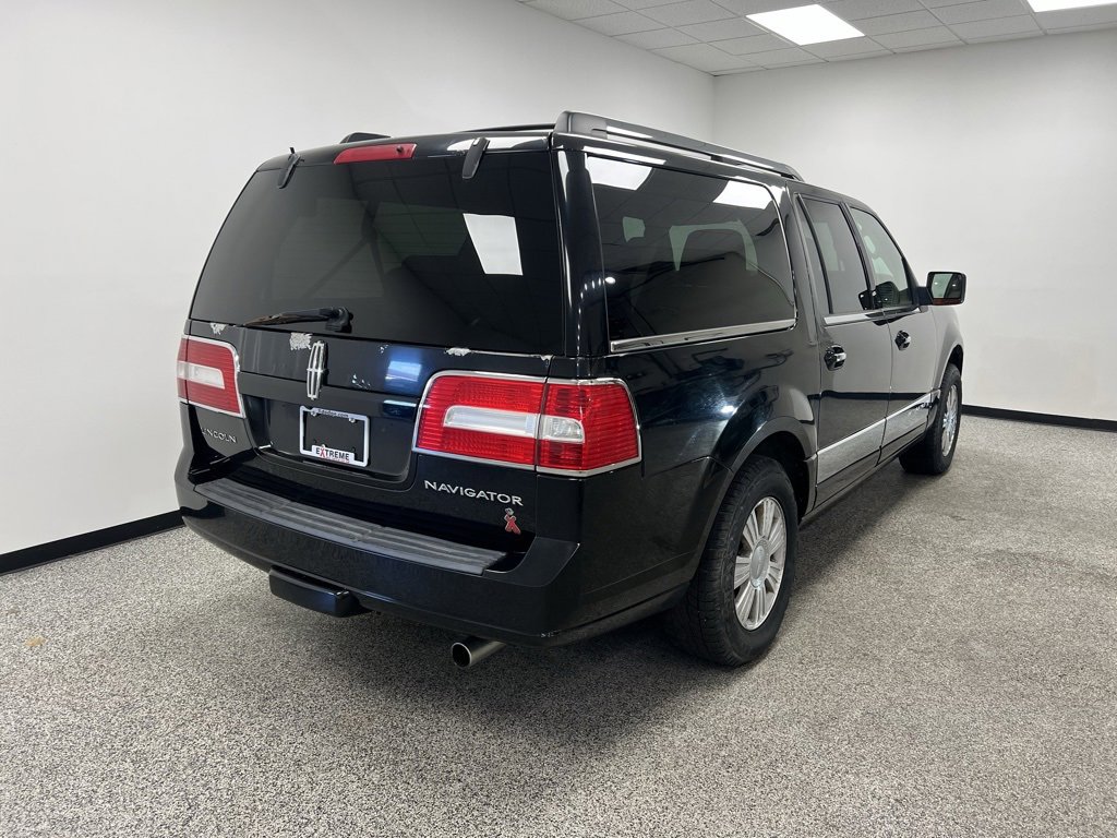 Used 2008 Lincoln Navigator L 4WD image 21