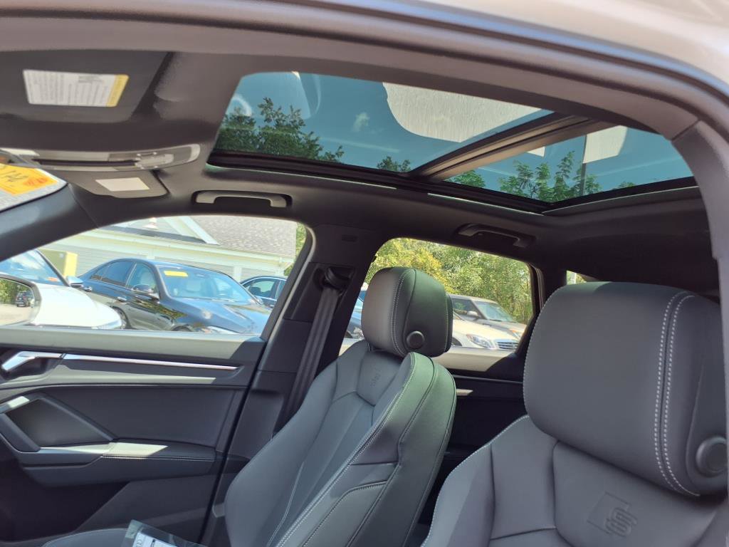 New 2025 Audi Q3 2.0T Premium image 10