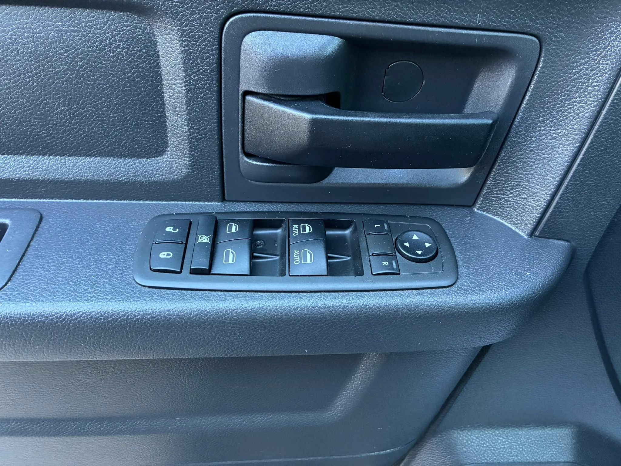 Used 2012 RAM 1500 Express w/ ST Popular Equipment Group AWD/4WD image 22