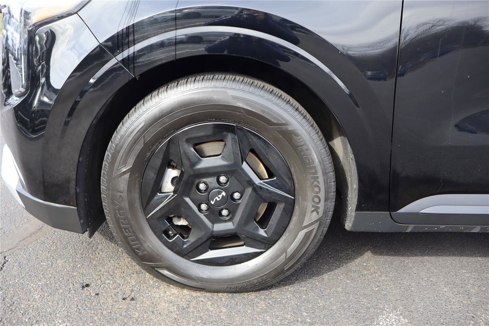 Certified 2025 Kia Carnival image 11