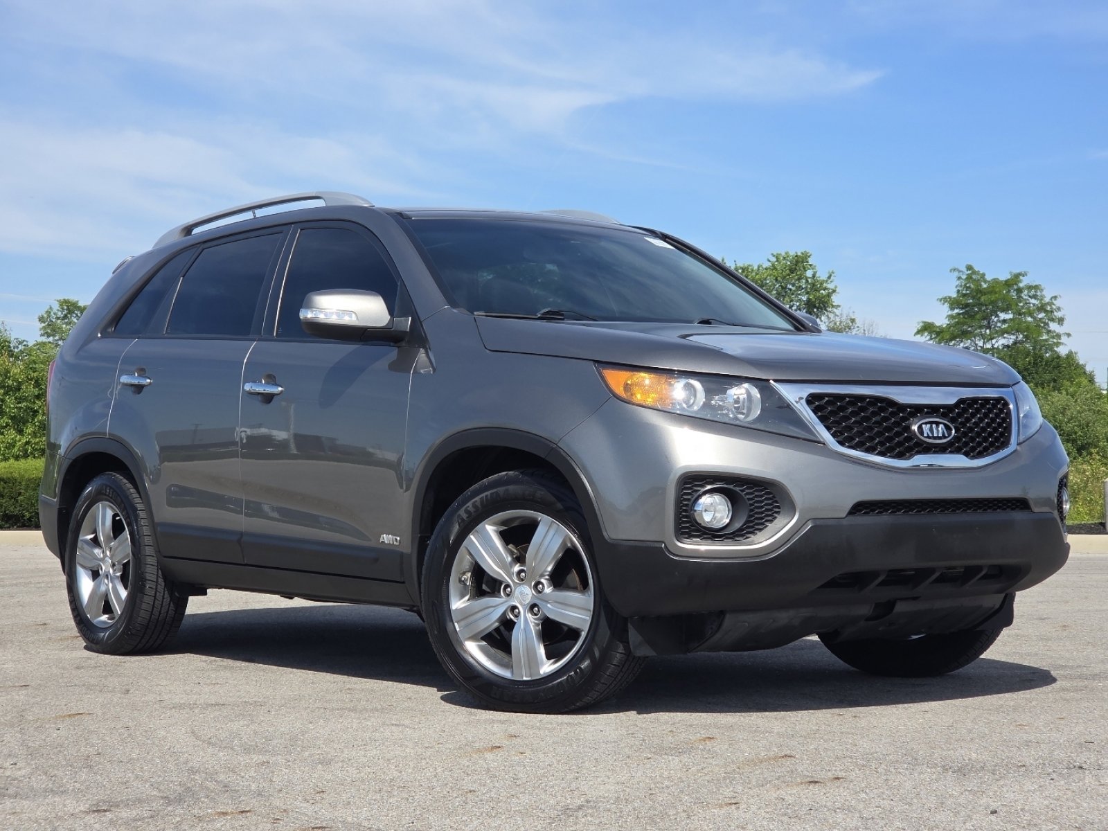 Used 2013 Kia Sorento EX w/ EX V6 Premium Pkg AWD/4WD image 2