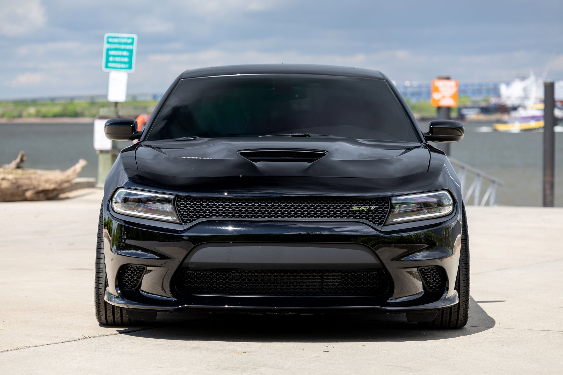 Used 2016 Dodge Charger SRT Hellcat w/ Harman/Kardon Audio Group RWD image 3
