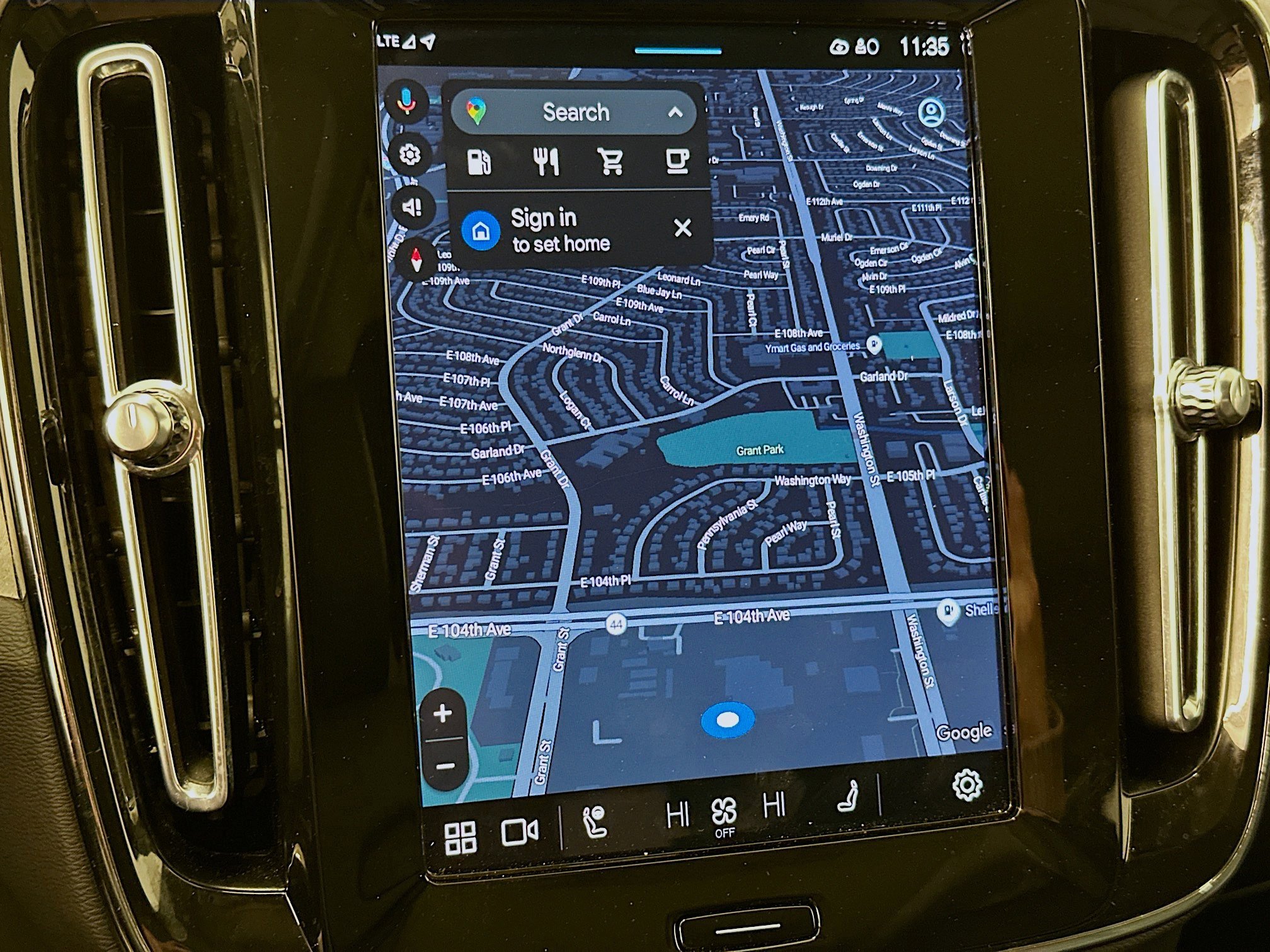 Used 2025 Volvo XC40 B5 Core image 22