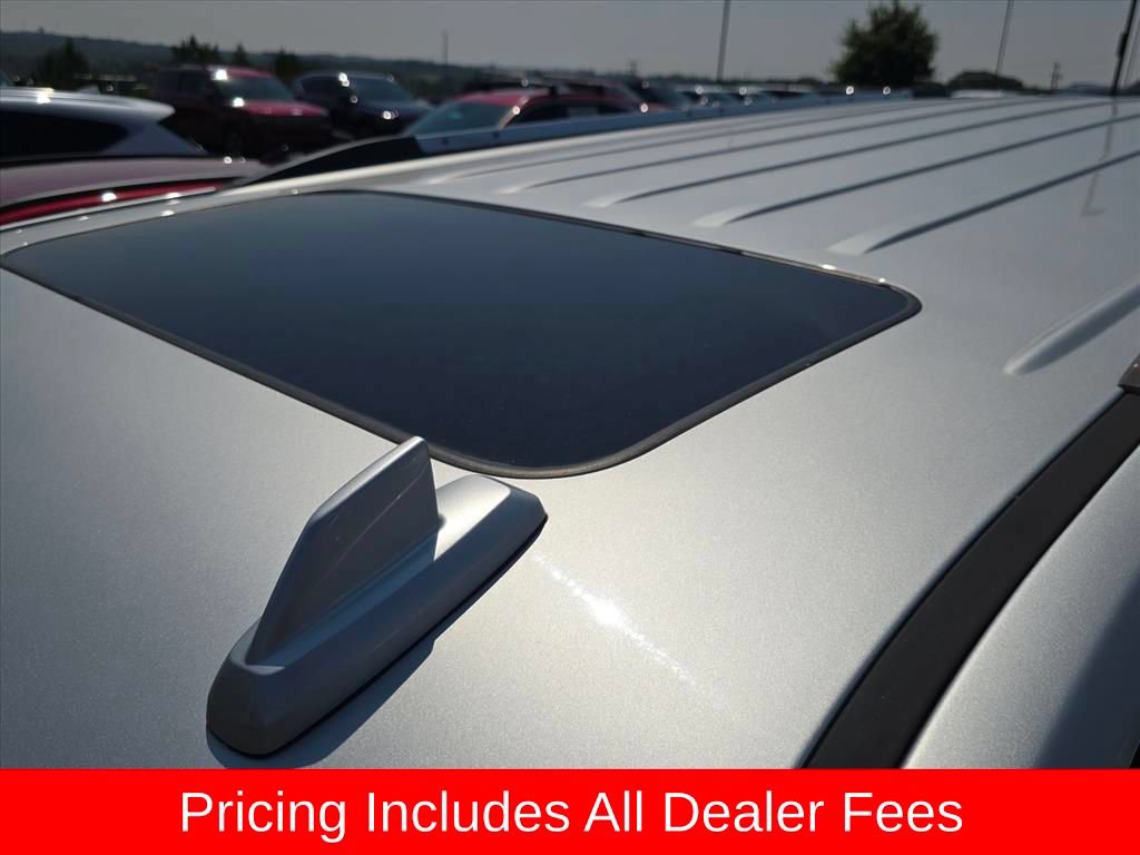 Used 2019 GMC Yukon XL Denali RWD image 5