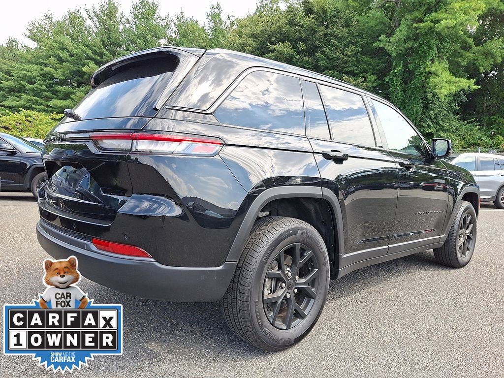 Used 2026 Jeep Grand Cherokee Altitude AWD/4WD image 6
