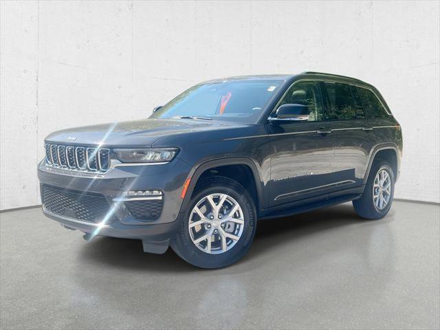 Certified 2022 Jeep Grand Cherokee Limited w/ Luxury Tech Group II image 1