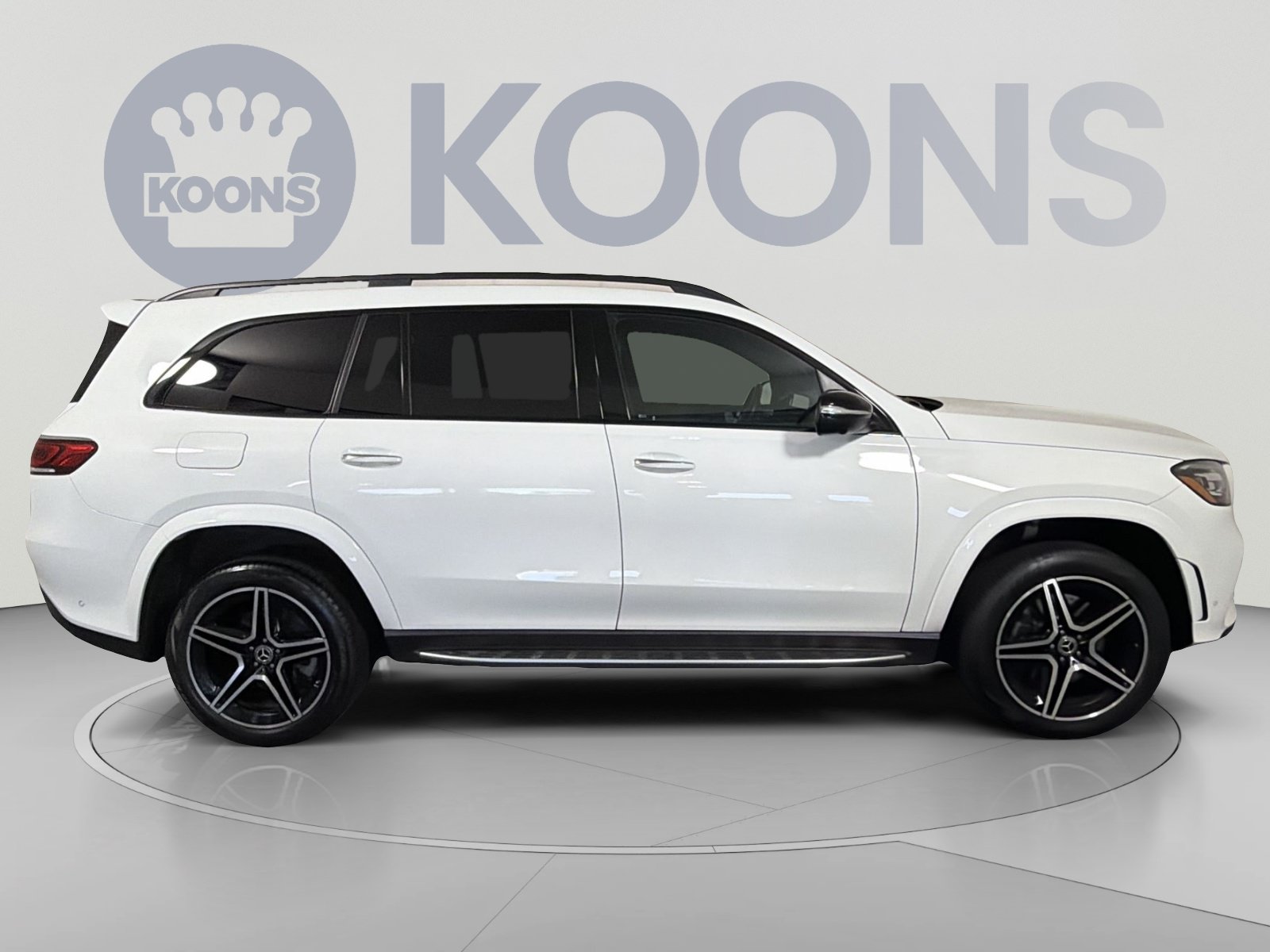 Used 2023 Mercedes-Benz GLS 450 4MATIC w/ AMG Line Exterior image 8