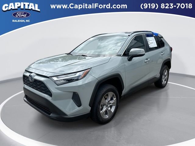 Used 2023 Toyota RAV4 XLE image 1