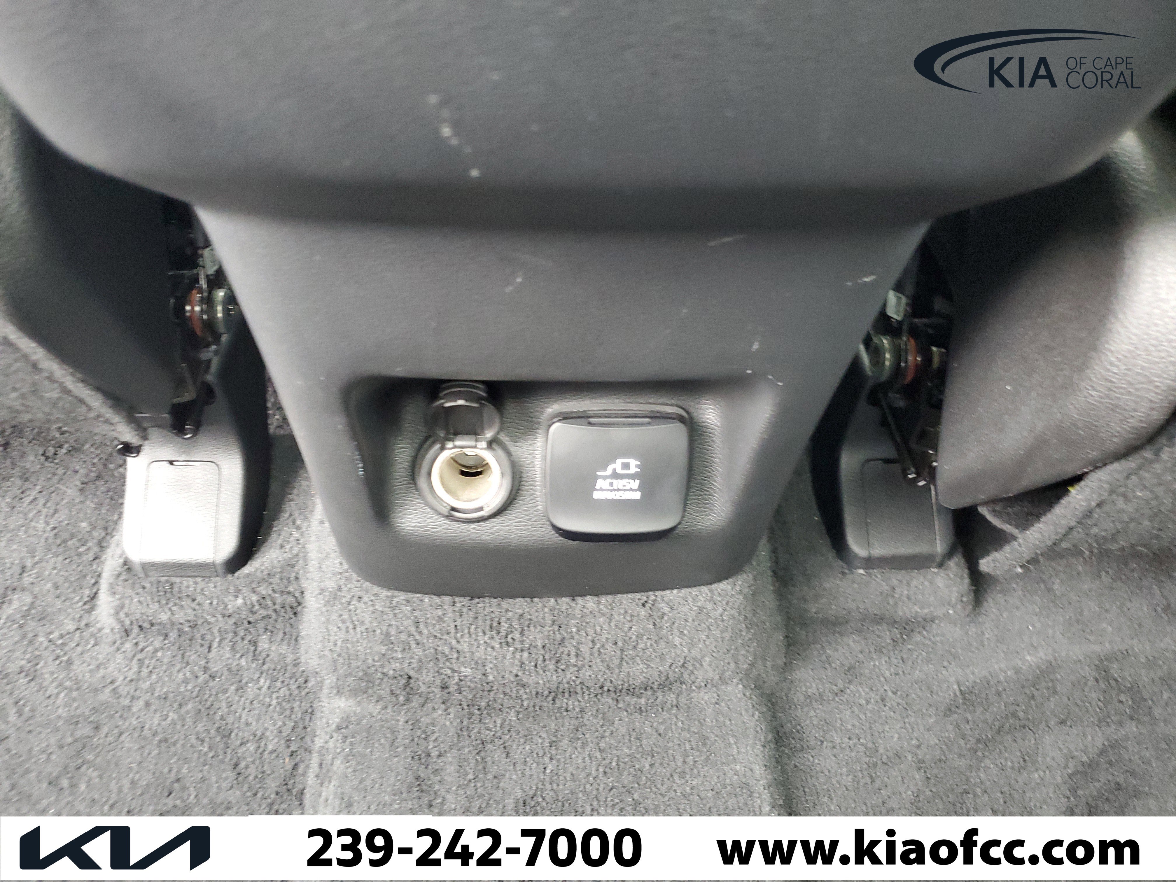 Certified 2024 Kia Telluride SX Prestige AWD/4WD image 16
