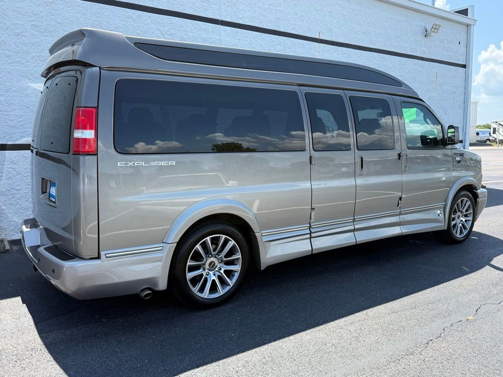 Used 2020 GMC Savana 2500 Explorer Limited SE w/ Enhanced Convenience Package image 3