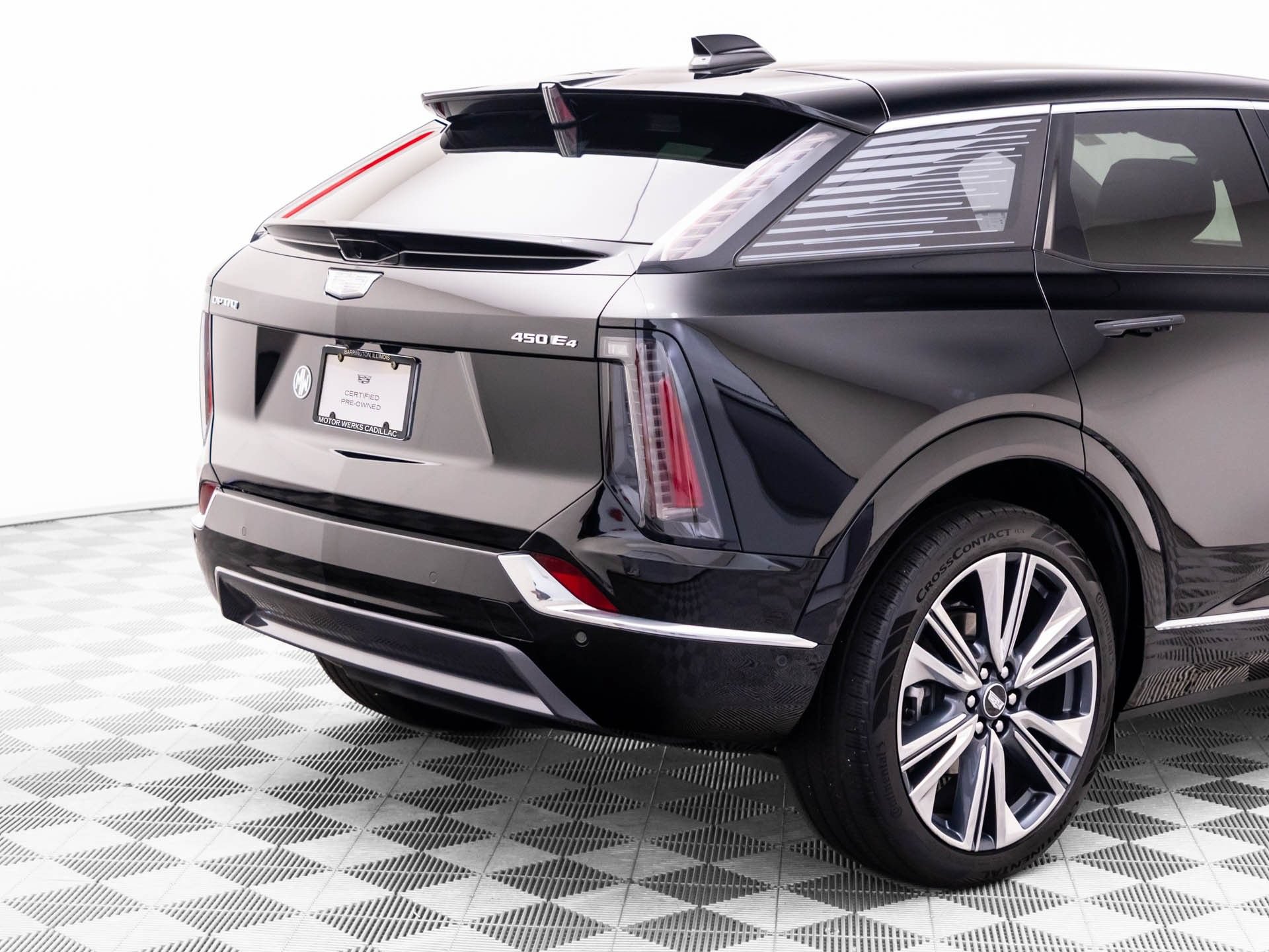 Used 2025 Cadillac Optiq Luxury 2 AWD/4WD image 37