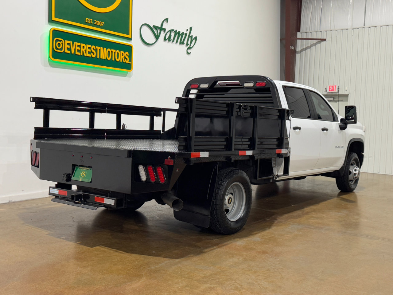 Used 2023 Chevrolet Silverado 3500 W/T w/ WT Convenience Package image 7