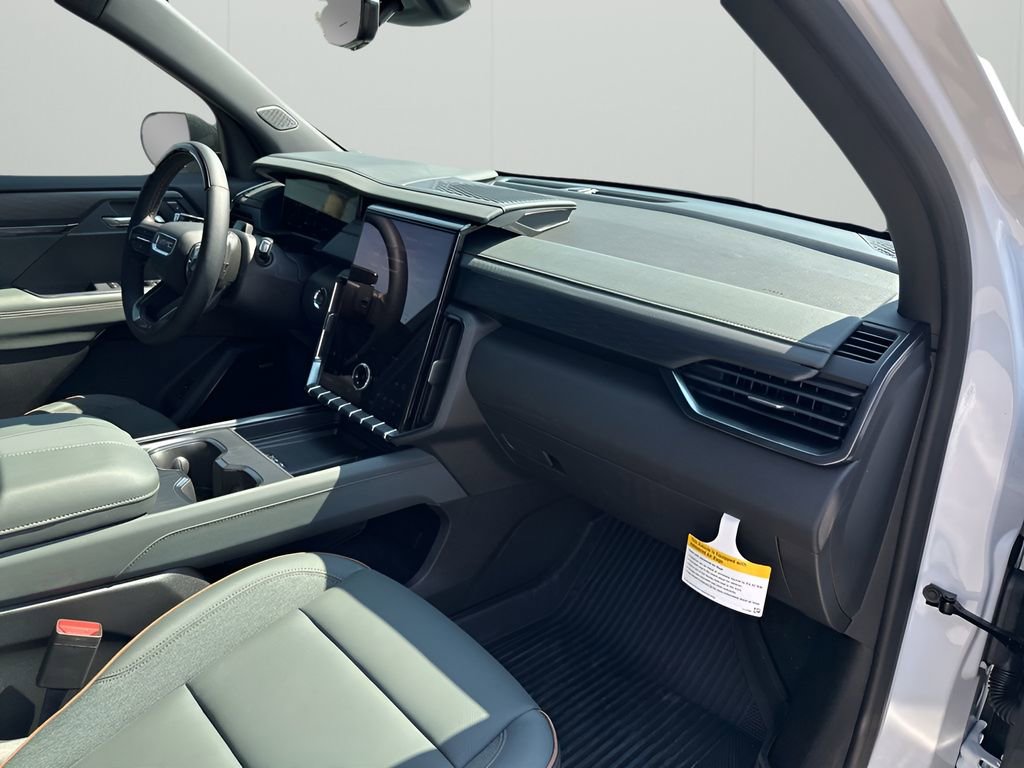 New 2026 GMC Acadia AT4 w/ Super Cruise Package image 13