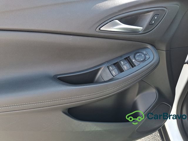 Used 2023 Buick Encore GX Select w/ Safety Package II AWD/4WD image 12