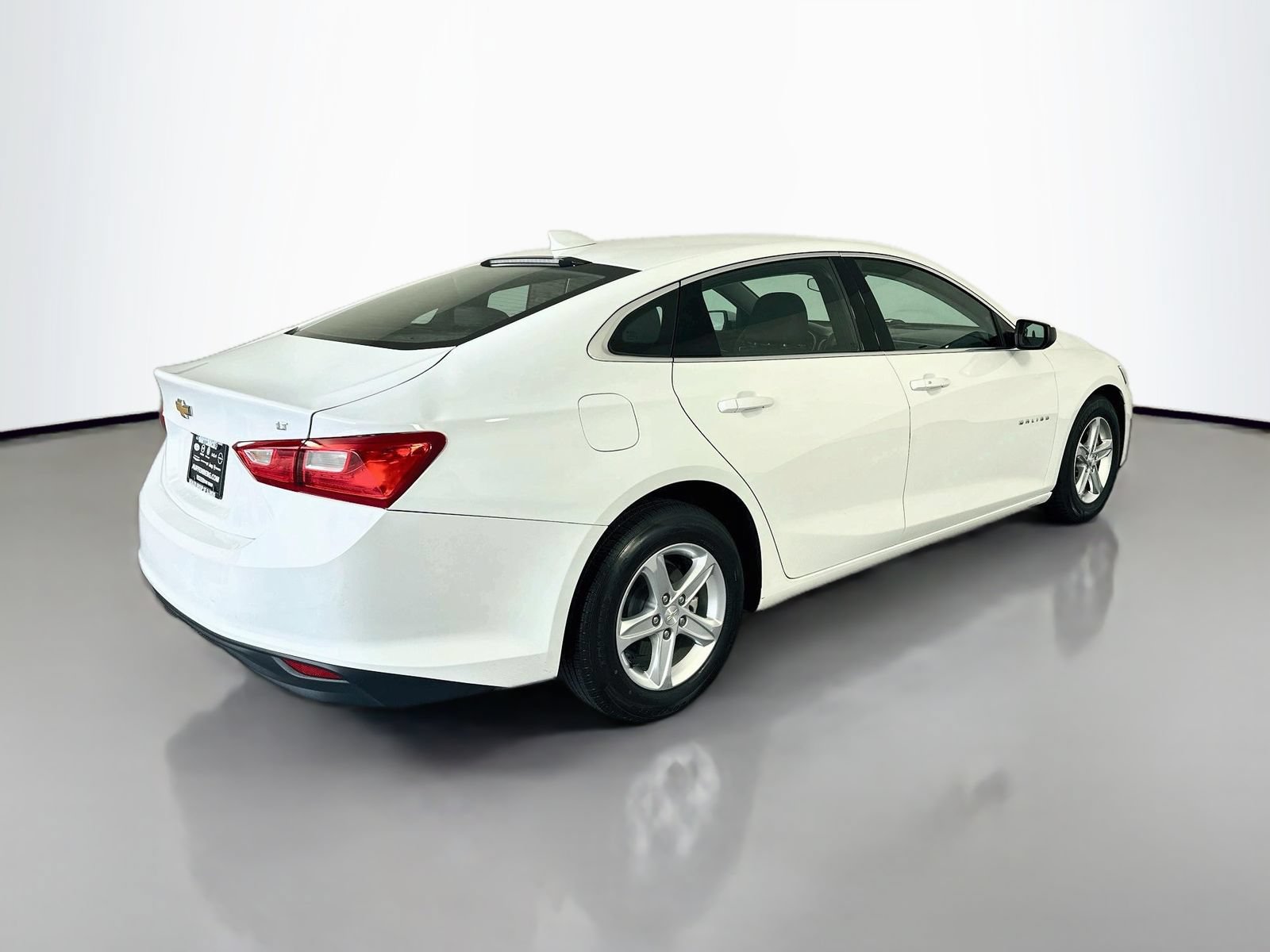 Used 2023 Chevrolet Malibu LT FWD image 7