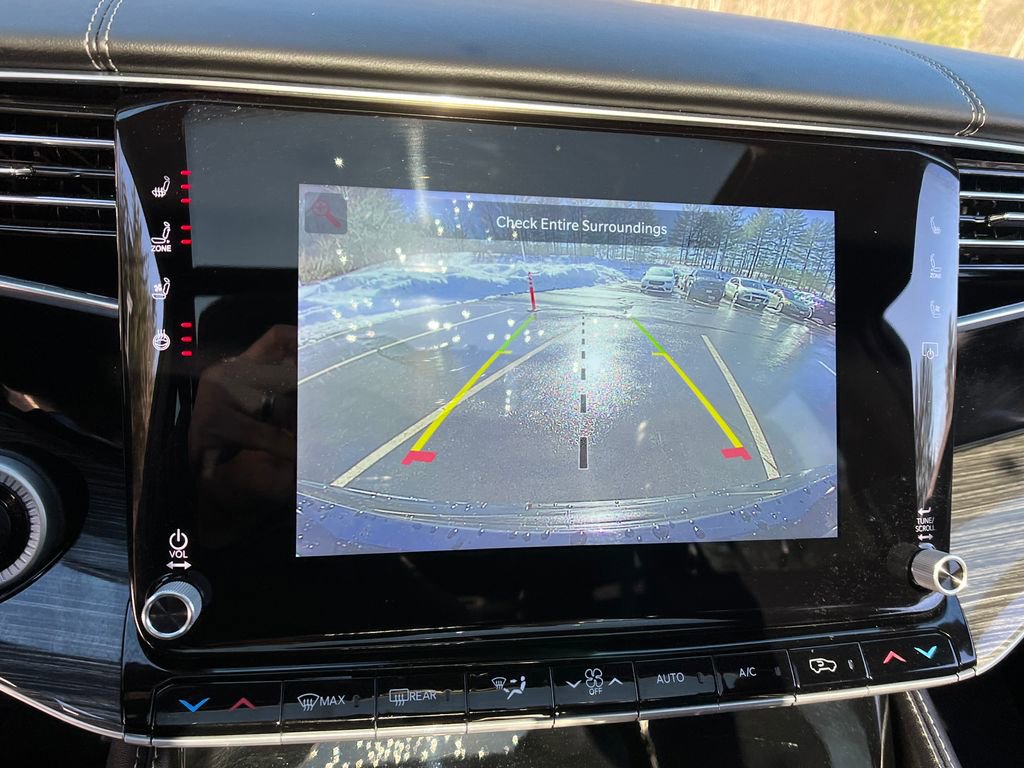 Used 2022 Jeep Wagoneer Series III w/ Premium Group I image 19