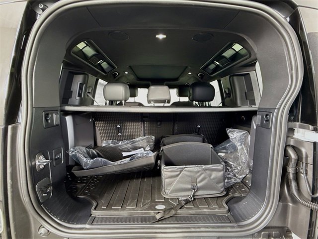 Certified 2025 Land Rover Defender 110 V8 image 28