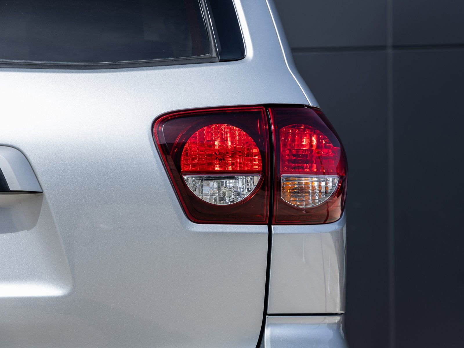 Used 2020 Toyota Sequoia SR5 image 12