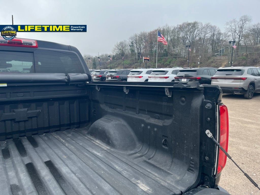 Used 2016 Chevrolet Colorado Z71 w/ Z71 Midnight Edition AWD/4WD image 11