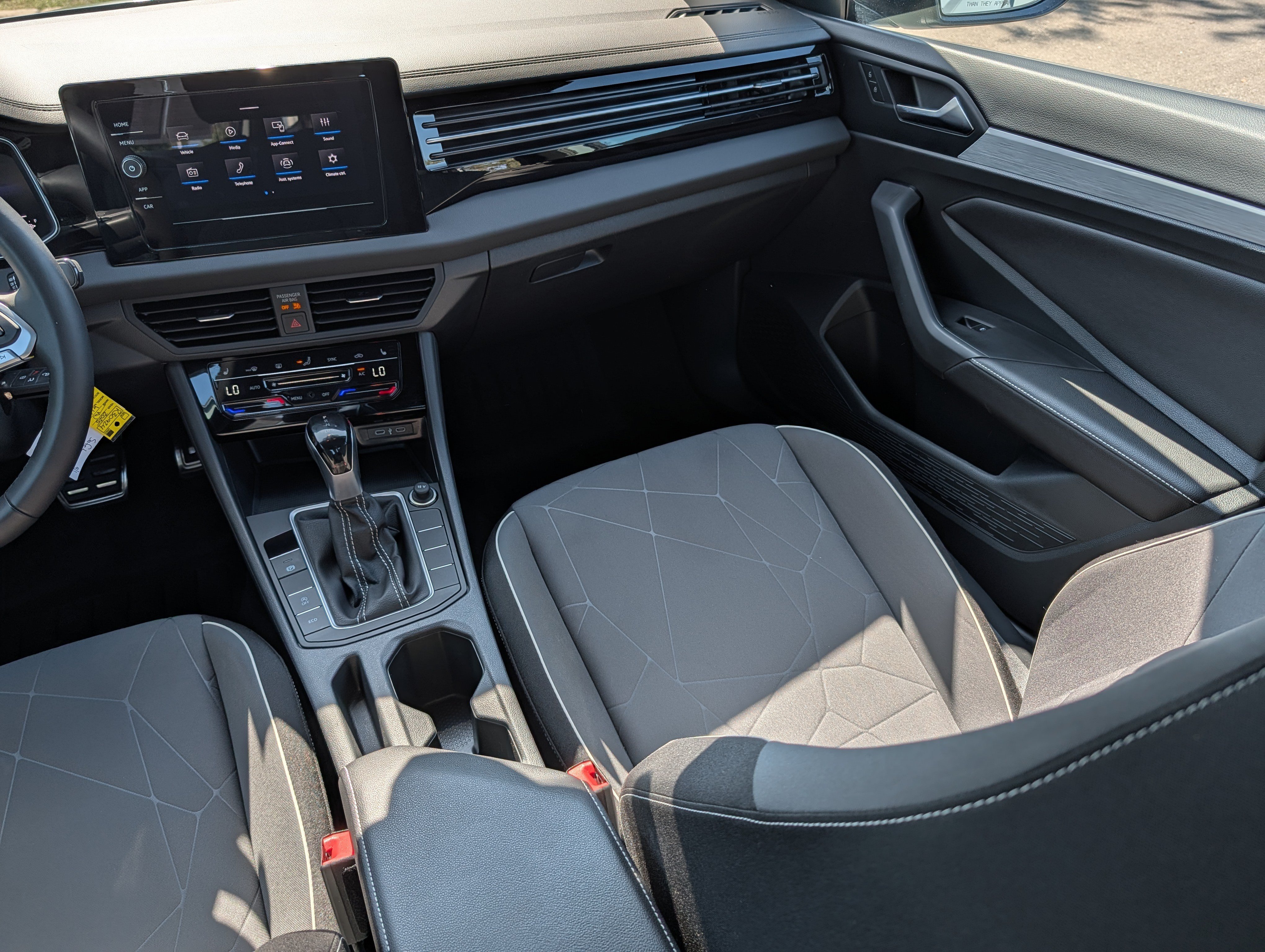 Used 2025 Volkswagen Jetta Sport FWD image 11